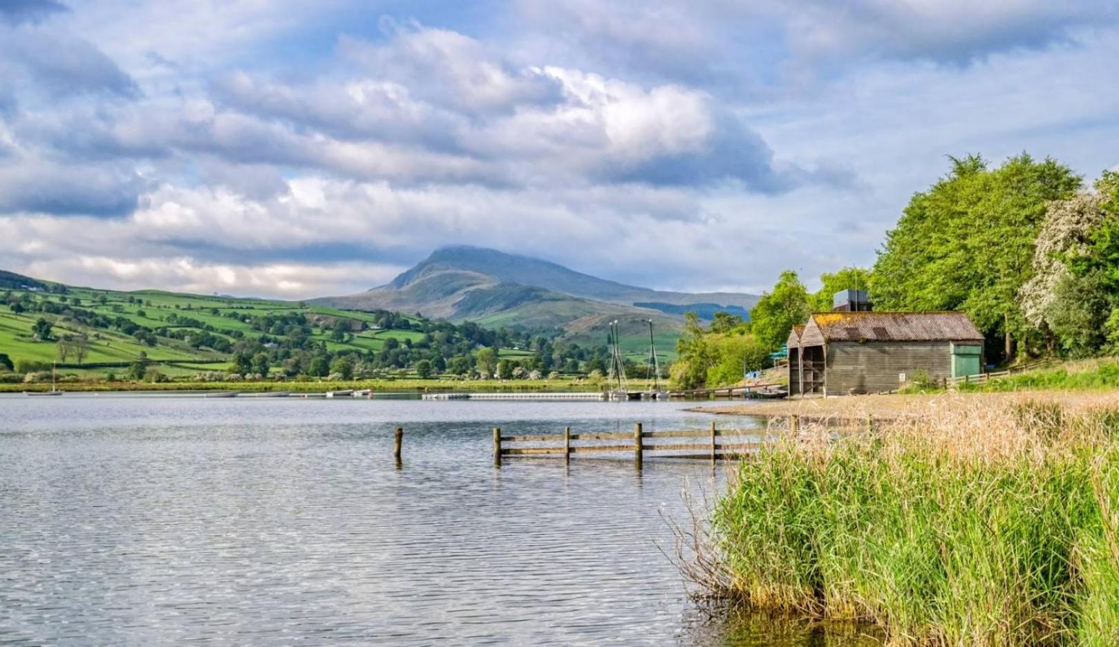 3 Bedroom Barn Conversion With Hot Tub-Garden View - Ty Cerrig Barn Corwen Exteriér fotografie